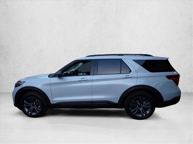 New 2026 Ford Explorer Active w/ Active Comfort Package image 2