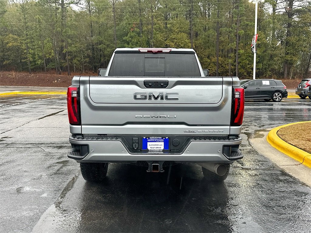 Used 2024 GMC Sierra 2500 Denali Ultimate image 14