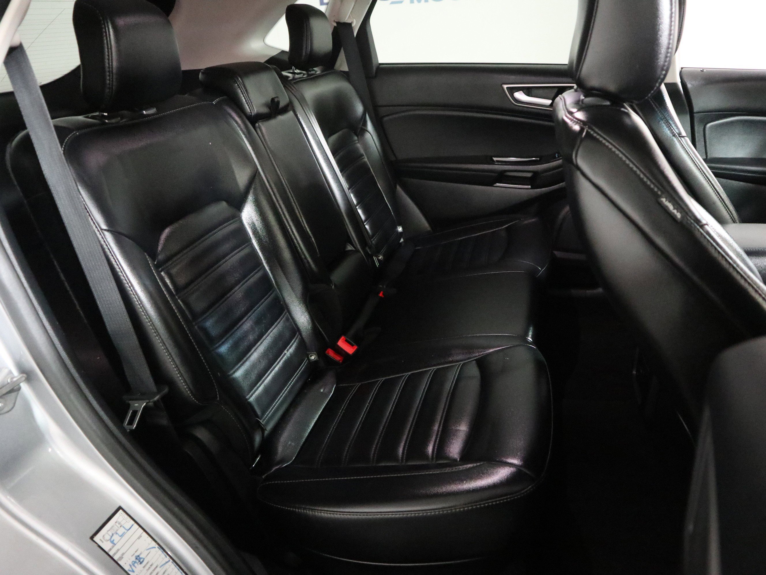 Used 2020 Ford Edge SEL image 21