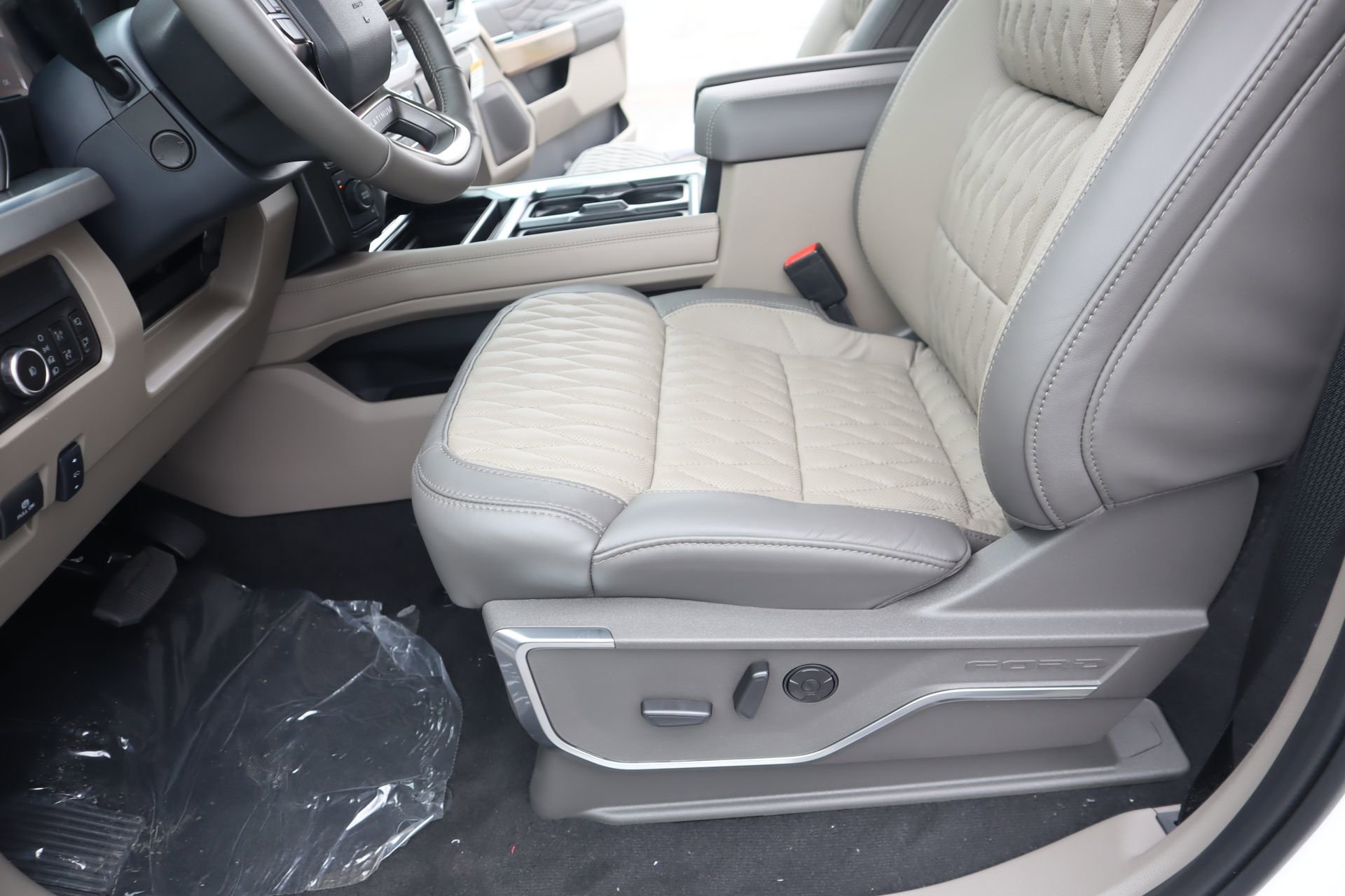 New 2026 Ford F350 Platinum image 12