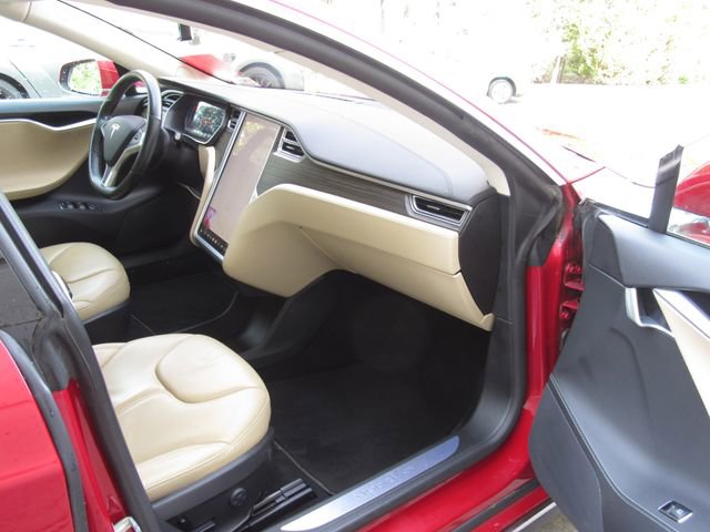 Used 2015 Tesla Model S 85D AWD/4WD image 17