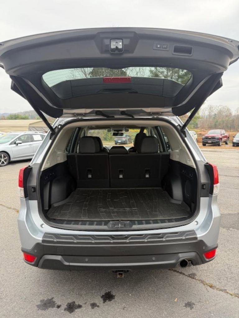 Used 2021 Subaru Forester Limited AWD/4WD image 19