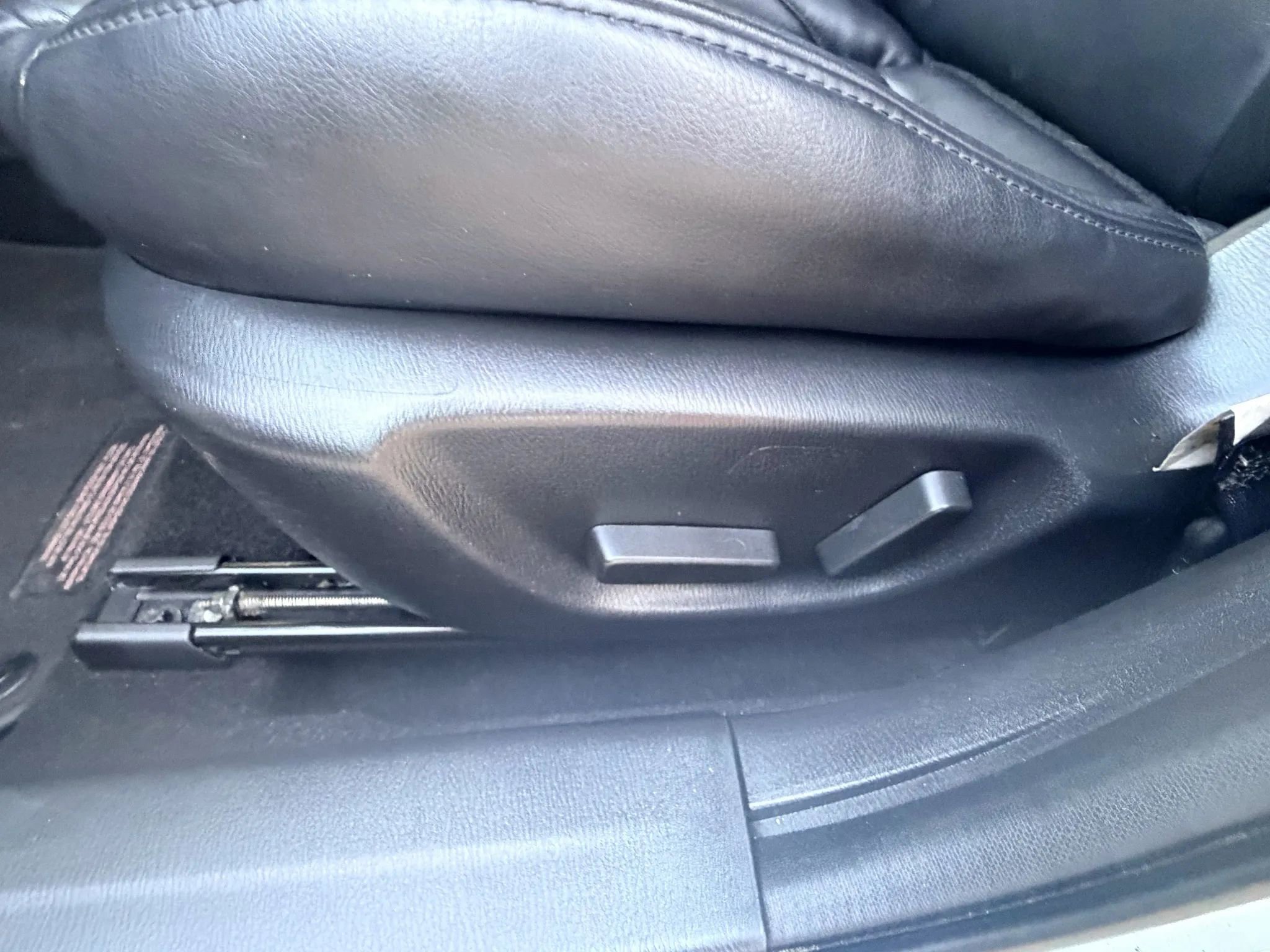 Used 2018 MAZDA MAZDA3 Touring image 18