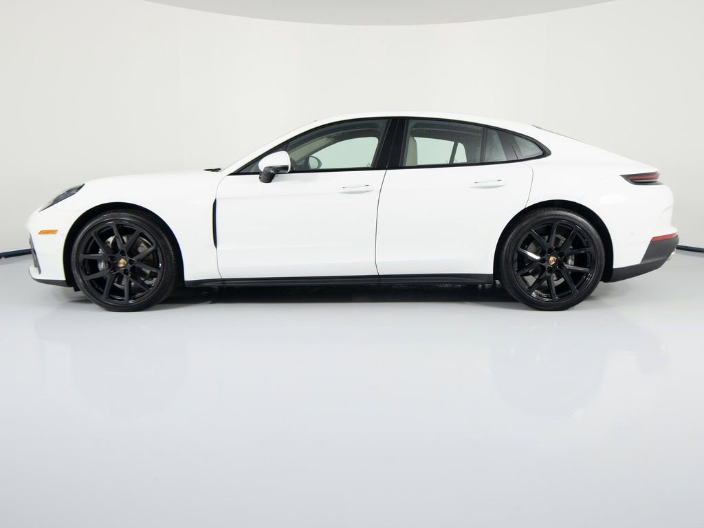 Certified 2025 Porsche Panamera 4 image 2