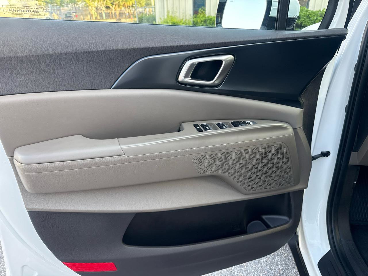 Used 2026 Kia Carnival LXS image 34
