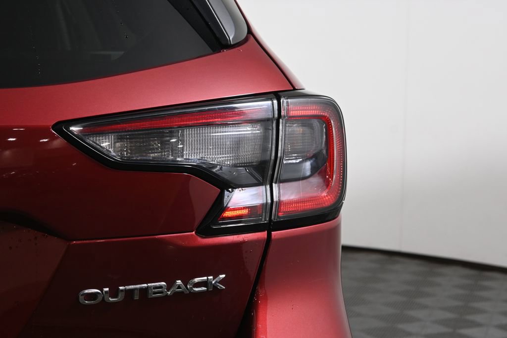 Used 2020 Subaru Outback Premium AWD/4WD image 13