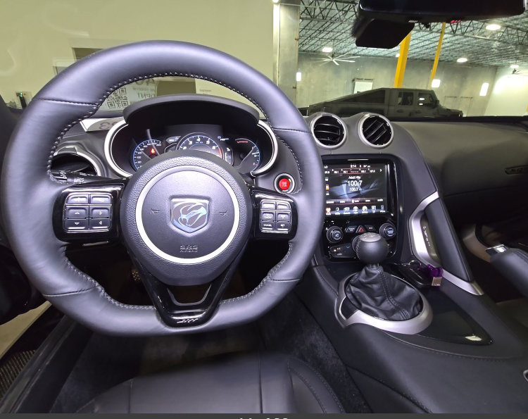 Used 2013 SRT Viper SRT-10 RWD image 3