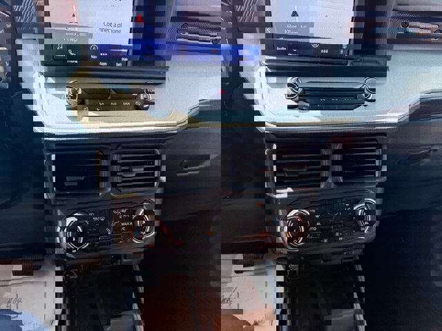 Certified 2024 Ford Maverick Lariat image 4