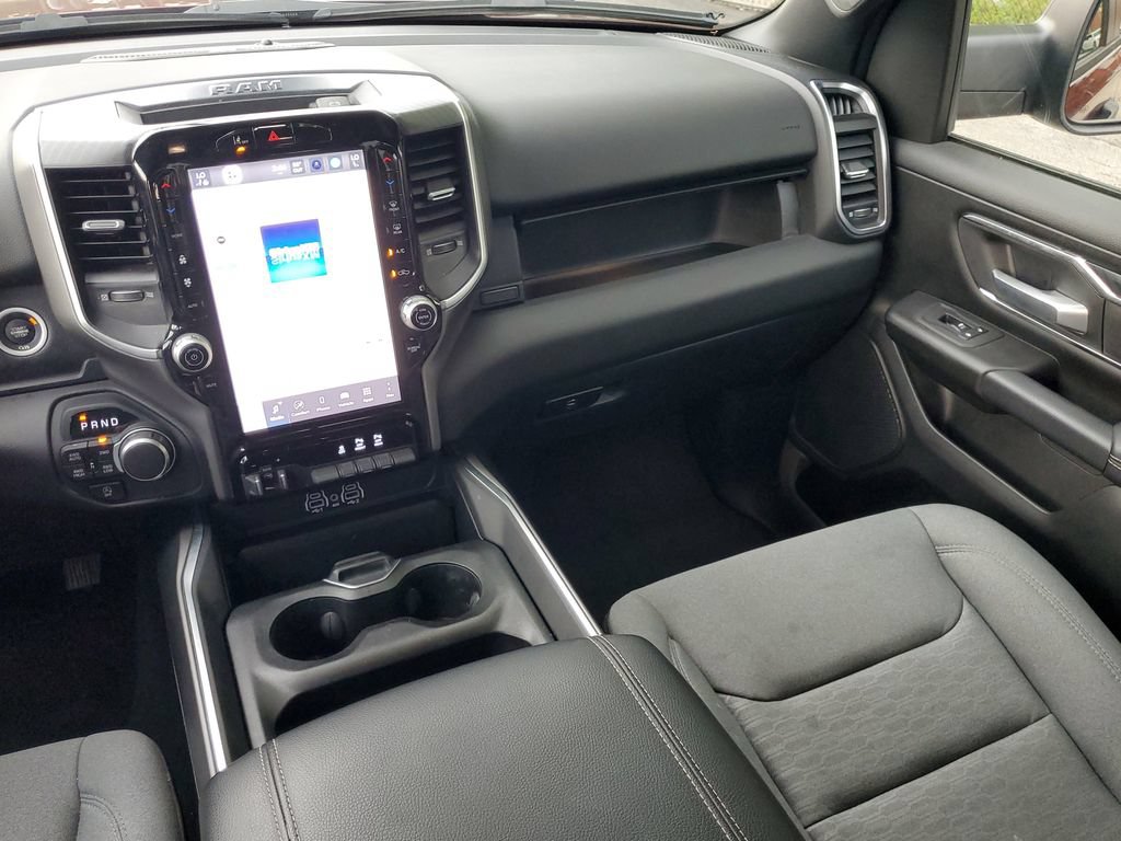 Used 2025 RAM 1500 Big Horn AWD/4WD image 13