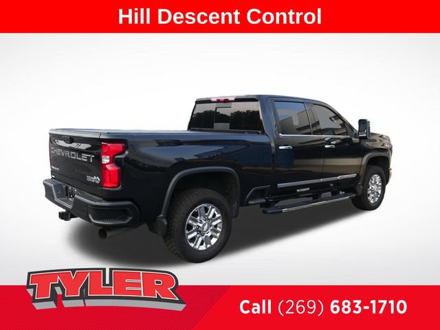 Used 2024 Chevrolet Silverado 2500 High Country w/ High Country Premium Package AWD/4WD image 8