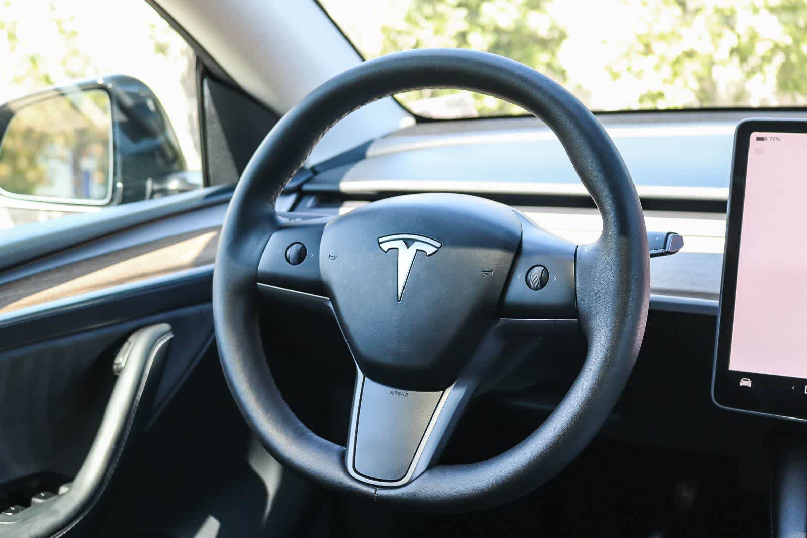Used 2025 Tesla Model Y Performance AWD/4WD image 13