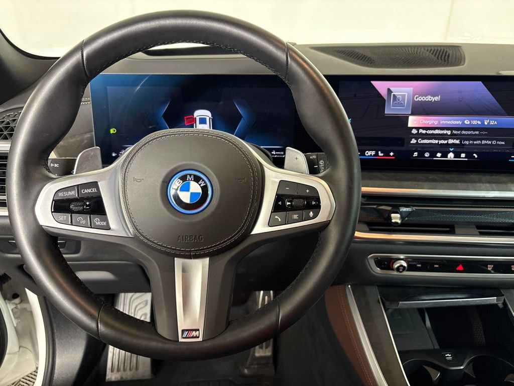 Used 2025 BMW X5 xDrive50e w/ M Sport Package AWD/4WD image 19