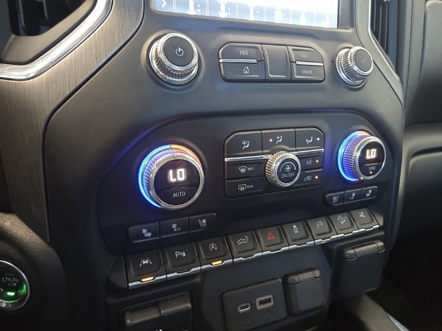 Used 2019 GMC Sierra 1500 Denali w/ Denali Ultimate Package AWD/4WD image 17