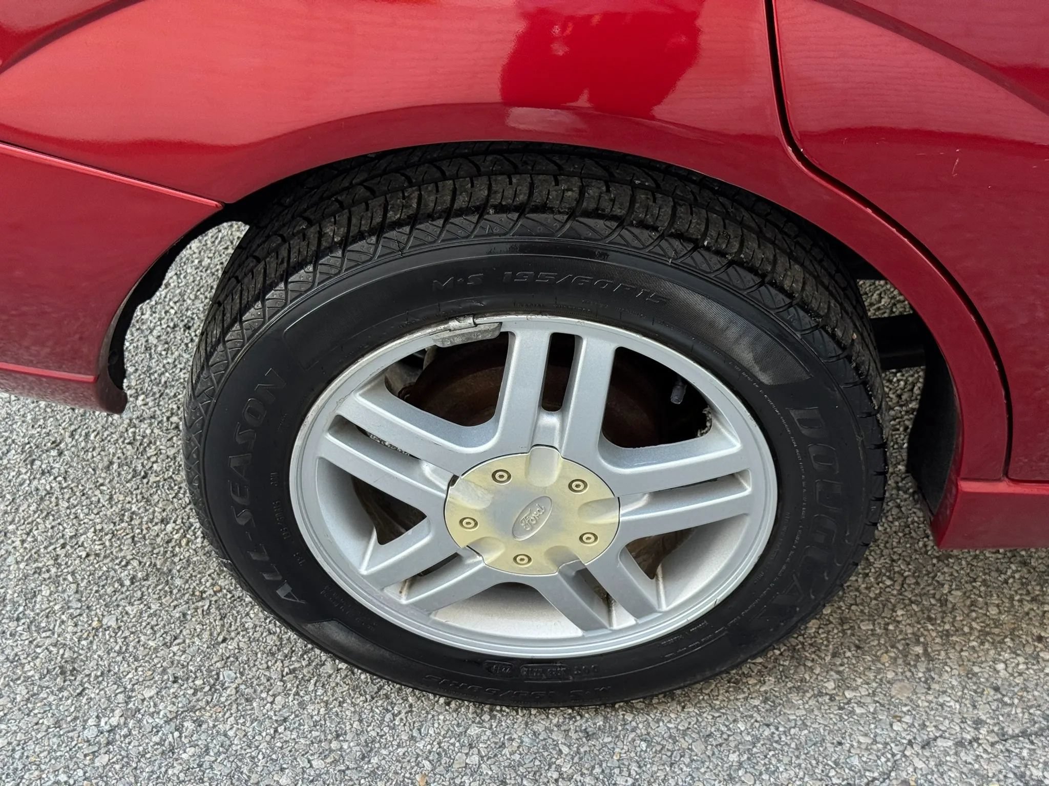 Used 2003 Ford Focus SE FWD image 39