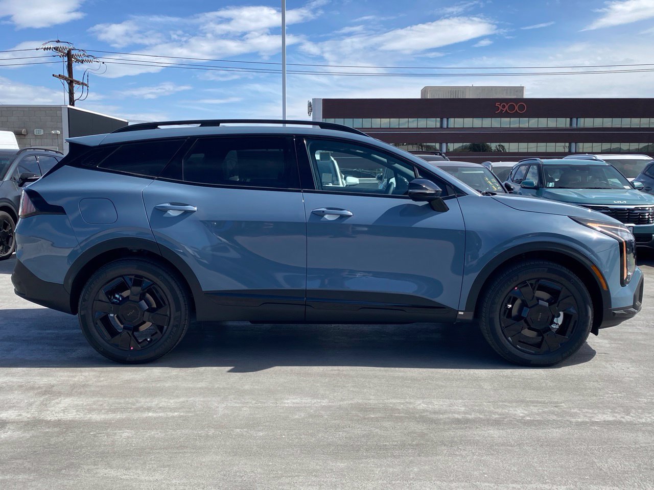 New 2027 Kia Sportage X-Line AWD/4WD image 2