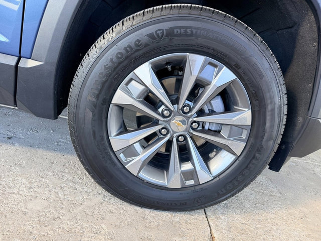 Used 2025 Chevrolet Equinox LT w/ Convenience Package II image 13