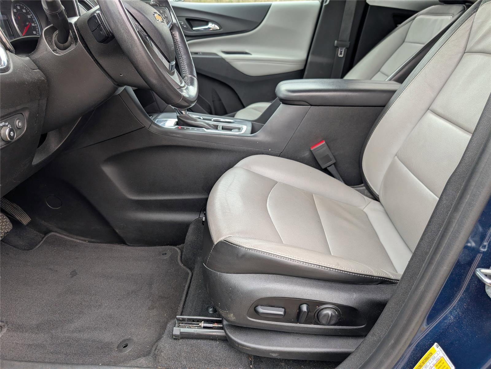 Used 2020 Chevrolet Equinox Premier image 12