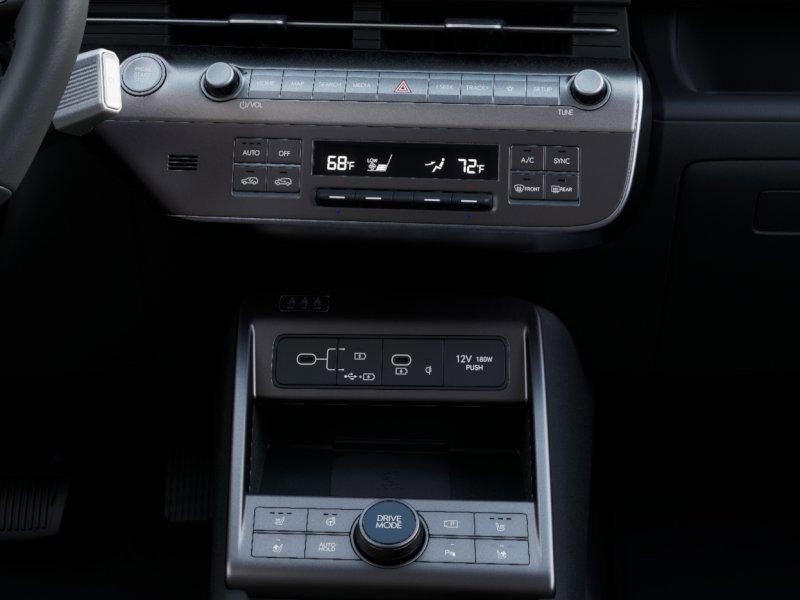 Used 2026 Hyundai Kona SEL Sport FWD image 16