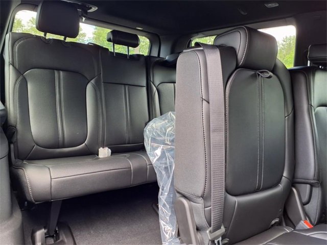 New 2025 Jeep Wagoneer 4WD image 10