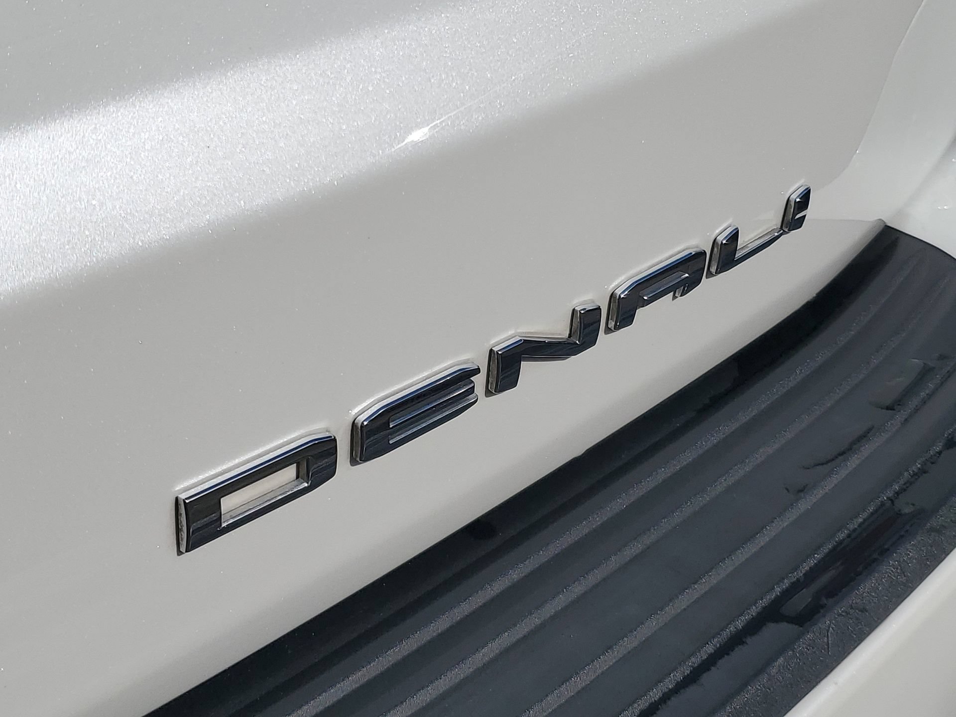 Used 2022 GMC Yukon Denali AWD/4WD image 10