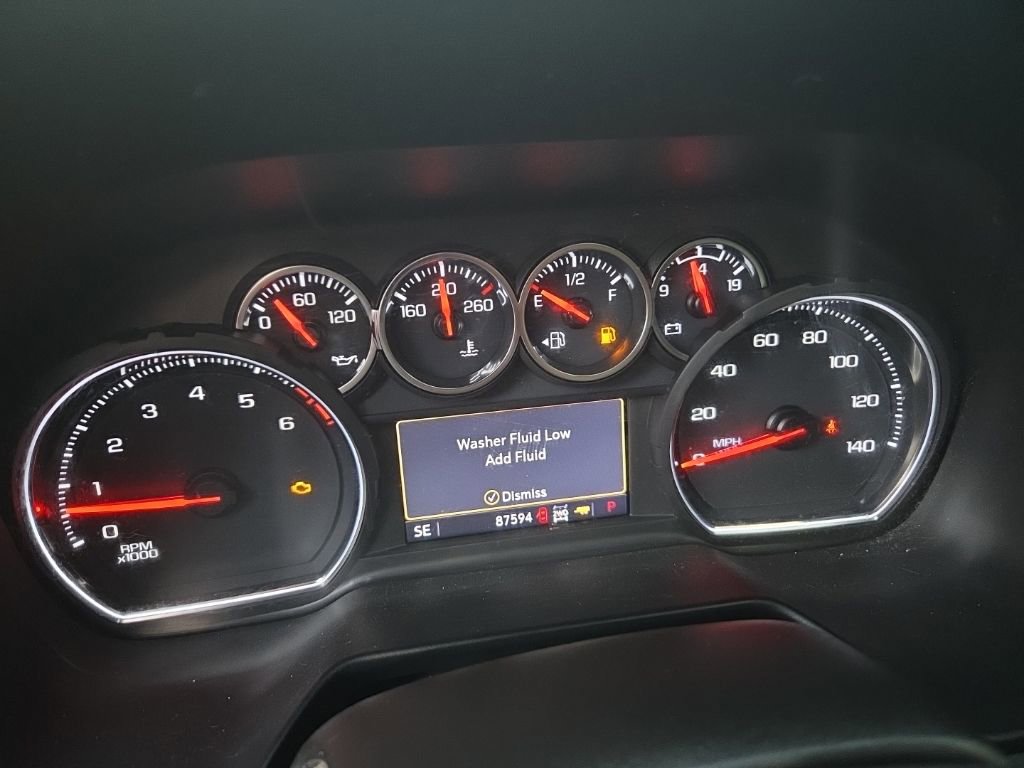 Used 2021 Chevrolet Suburban Z71 w/ Rear Media and Nav Package AWD/4WD image 11