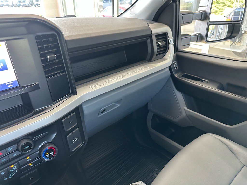New 2026 Ford F250 XL image 36