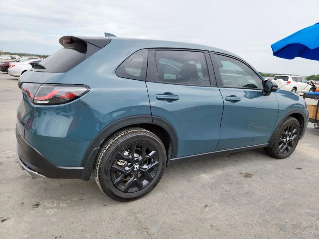 Used 2025 Honda HR-V Sport image 3