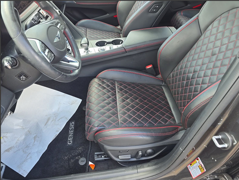 Used 2023 Genesis G70 3.3T w/ Sport Prestige Package RWD image 9