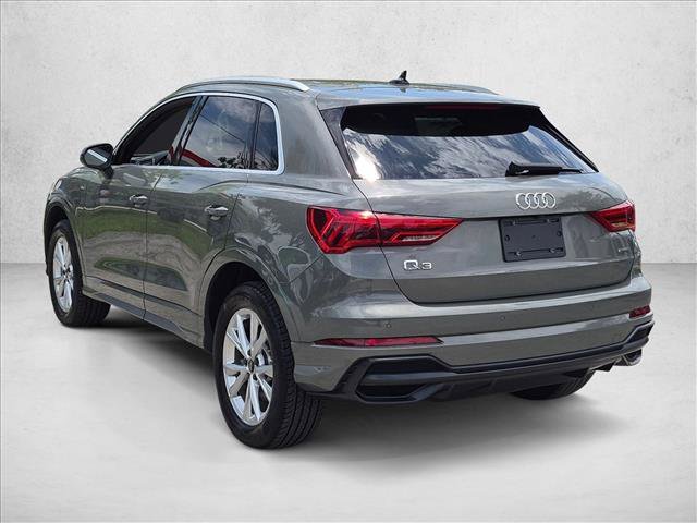 Used 2022 Audi Q3 2.0T Premium Plus w/ Premium Plus Package AWD/4WD image 7