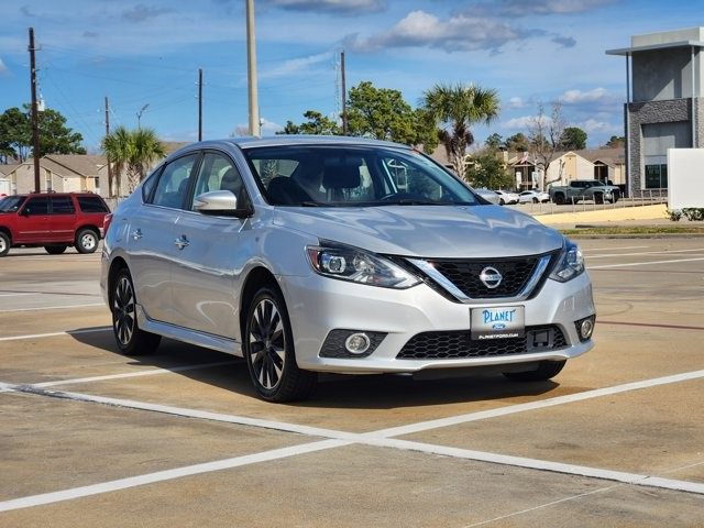 Used 2019 Nissan Sentra SR image 3