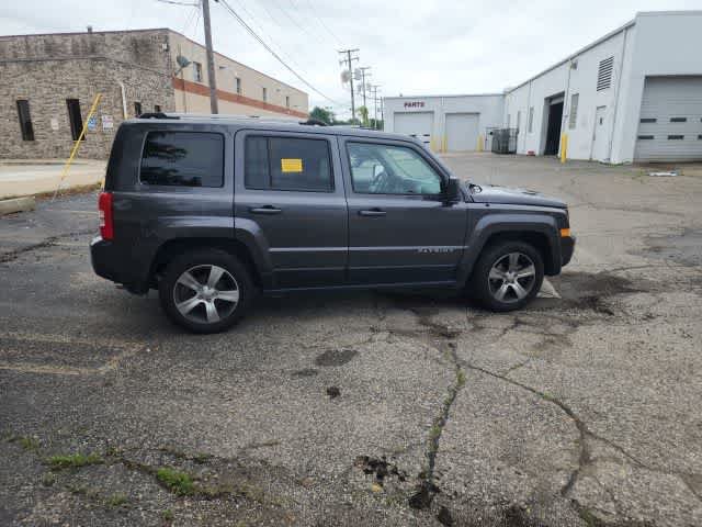 Used 2016 Jeep Patriot High Altitude FWD image 10
