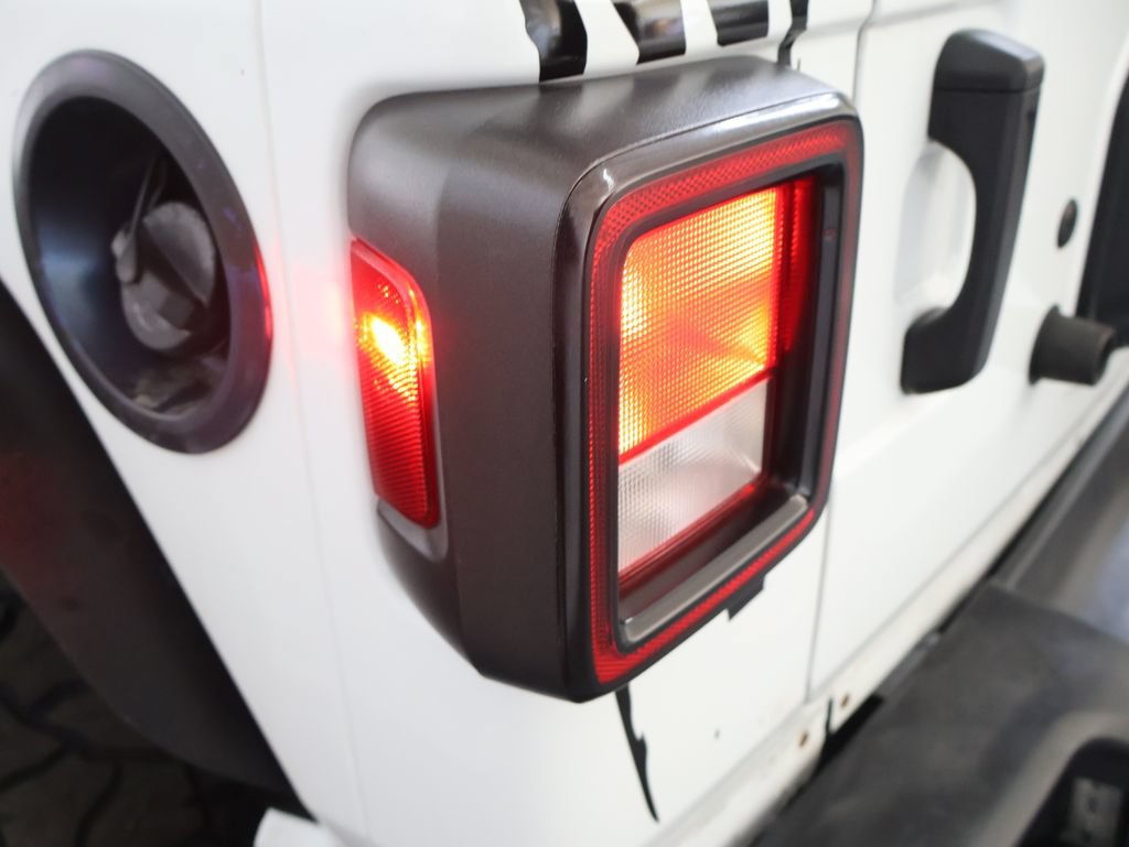 Used 2021 Jeep Wrangler Unlimited Sport AWD/4WD image 30