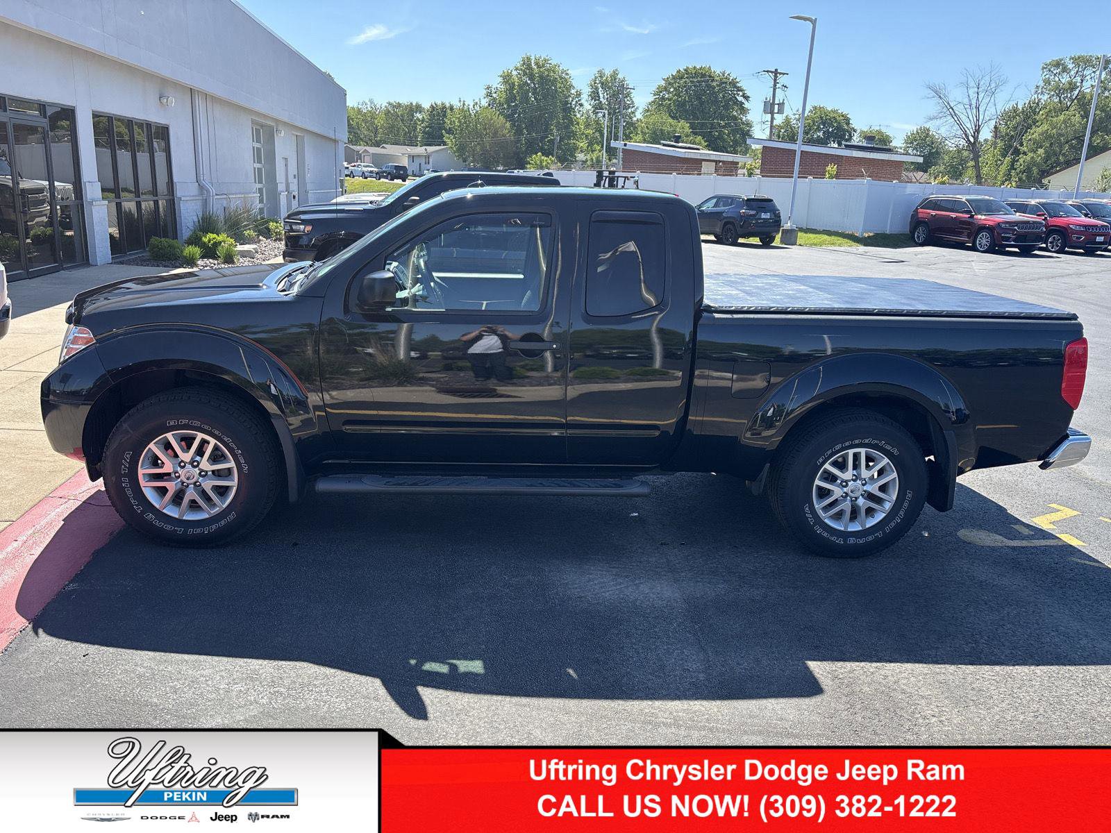 Used 2016 Nissan Frontier SV w/ SV Value Truck Package AWD/4WD image 1