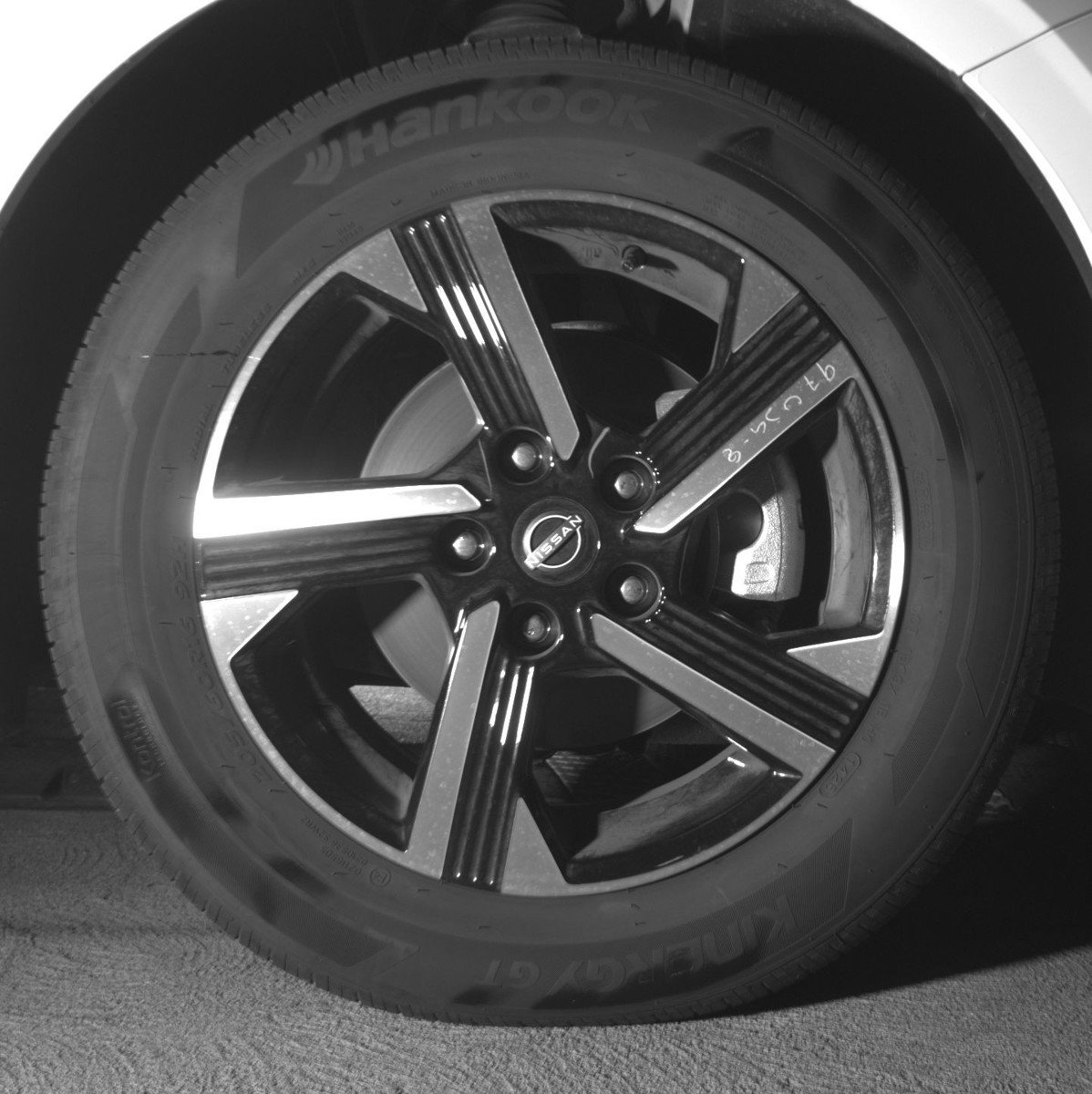 Used 2025 Nissan Sentra SV FWD image 13