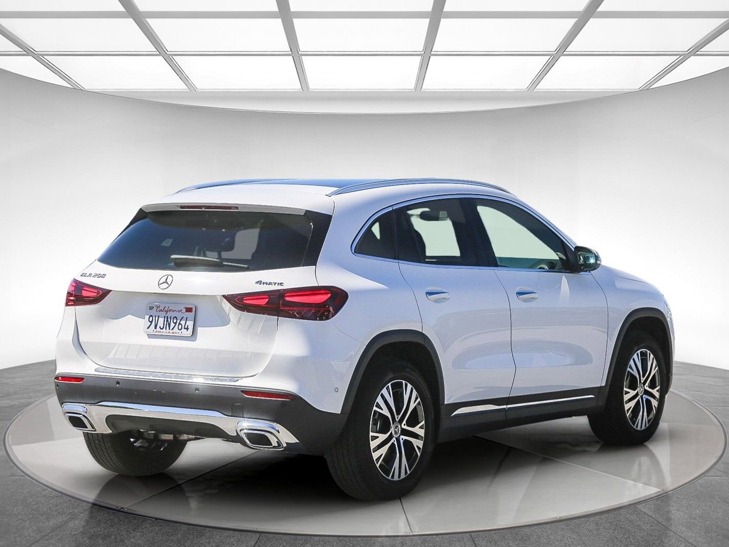 Certified 2025 Mercedes-Benz GLA 250 4MATIC image 4