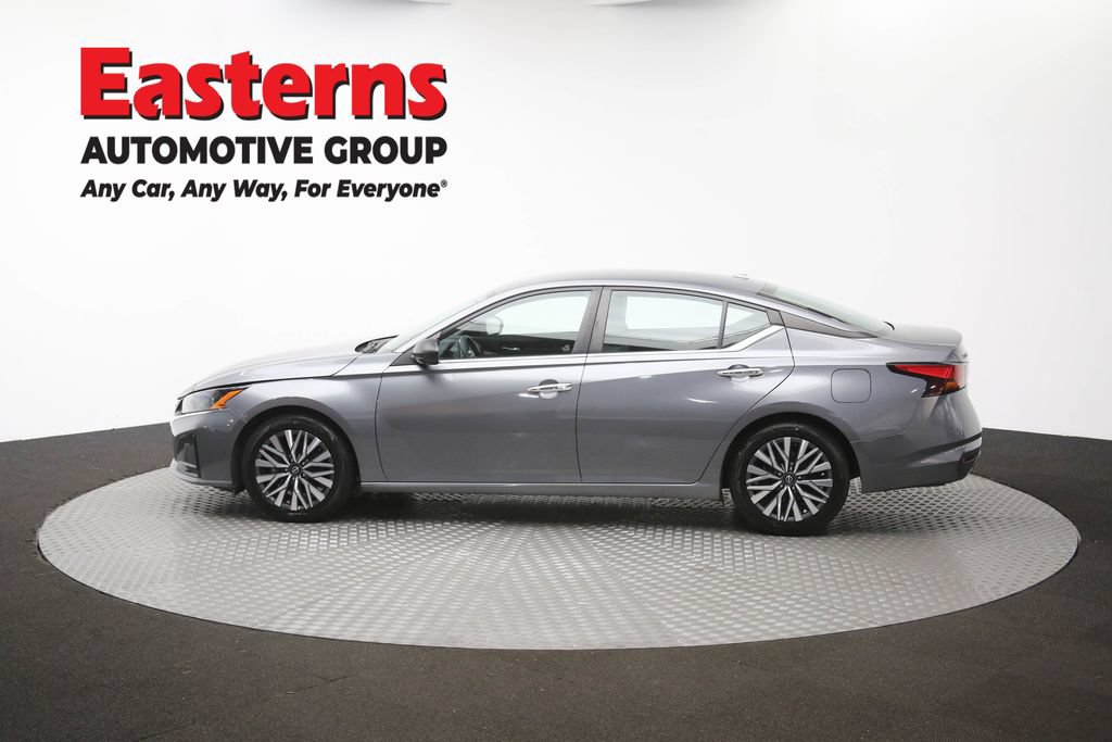 Used 2024 Nissan Altima 2.5 SV FWD image 60