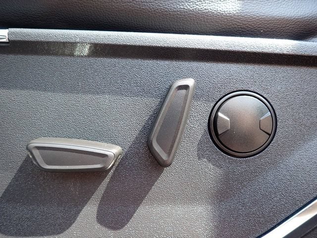 Certified 2023 Ford F250 Lariat w/ Sport Appearance Package AWD/4WD image 25
