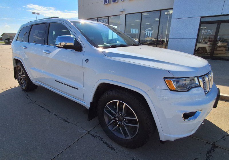 Used 2020 Jeep Grand Cherokee Overland image 2