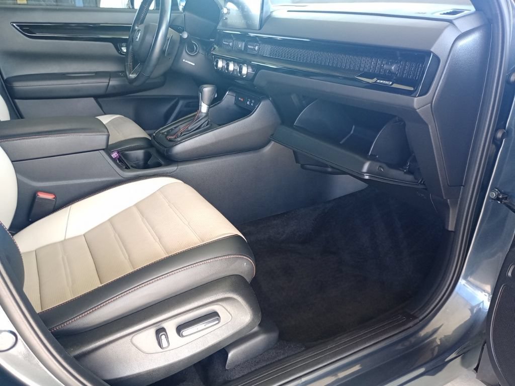 Used 2025 Honda CR-V Sport Touring image 23