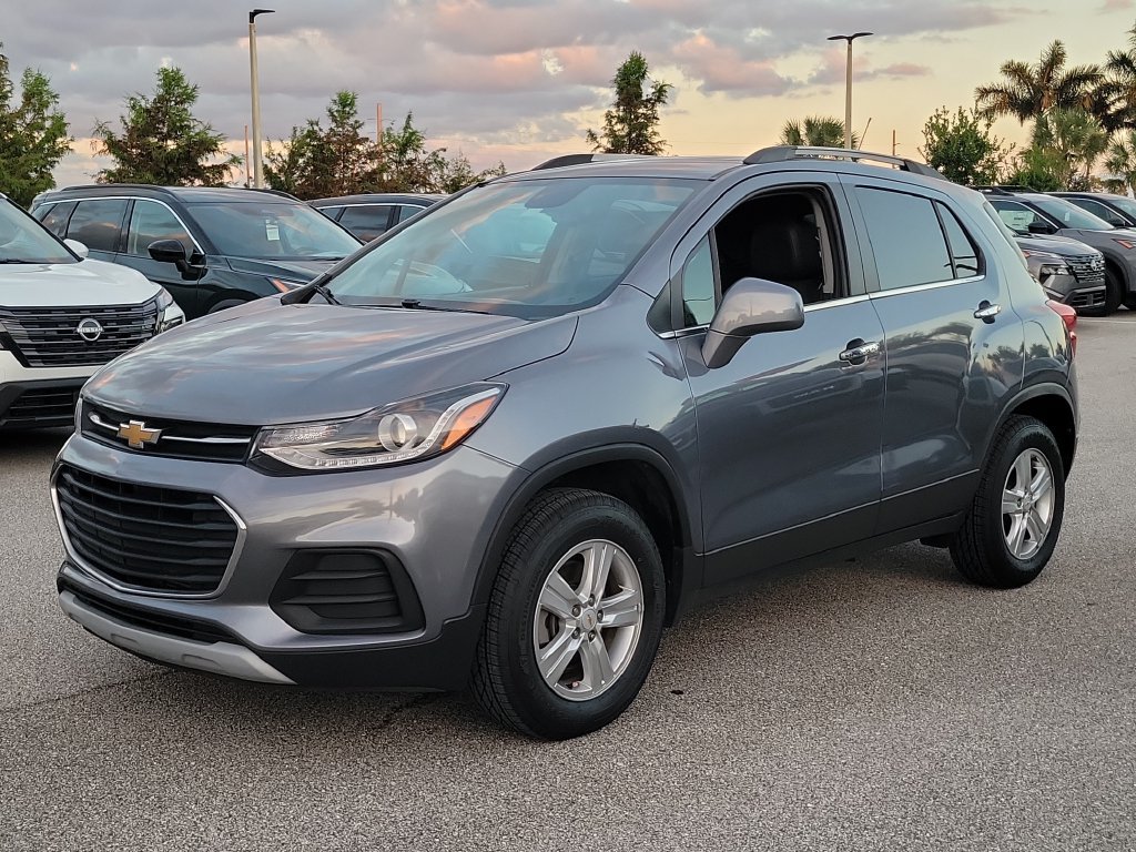 Used 2019 Chevrolet Trax LT w/ LT Convenience Package AWD/4WD image 5