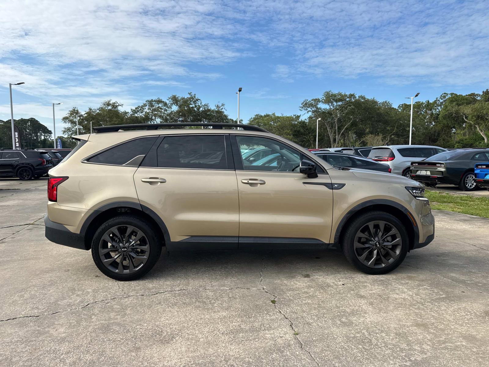 Used 2021 Kia Sorento SX Prestige AWD/4WD image 2