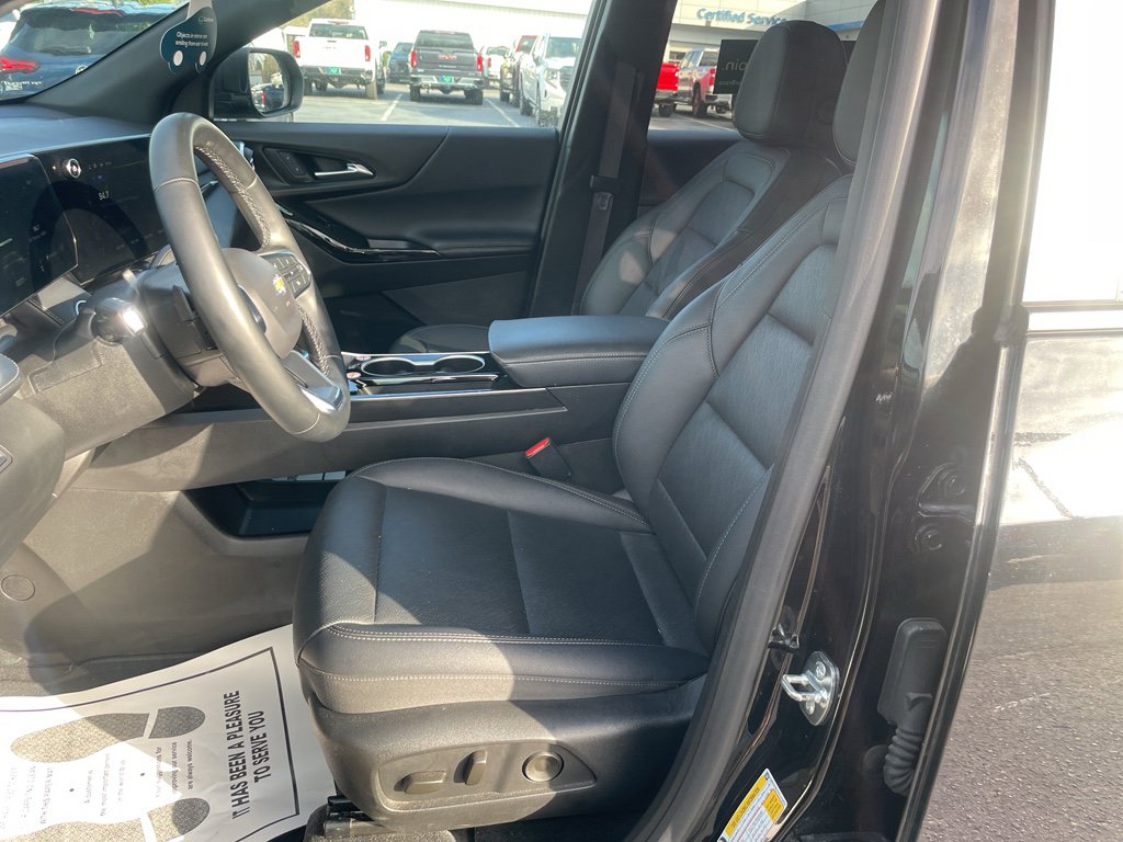 Certified 2025 Chevrolet Equinox LT w/ Convenience Package II FWD image 9