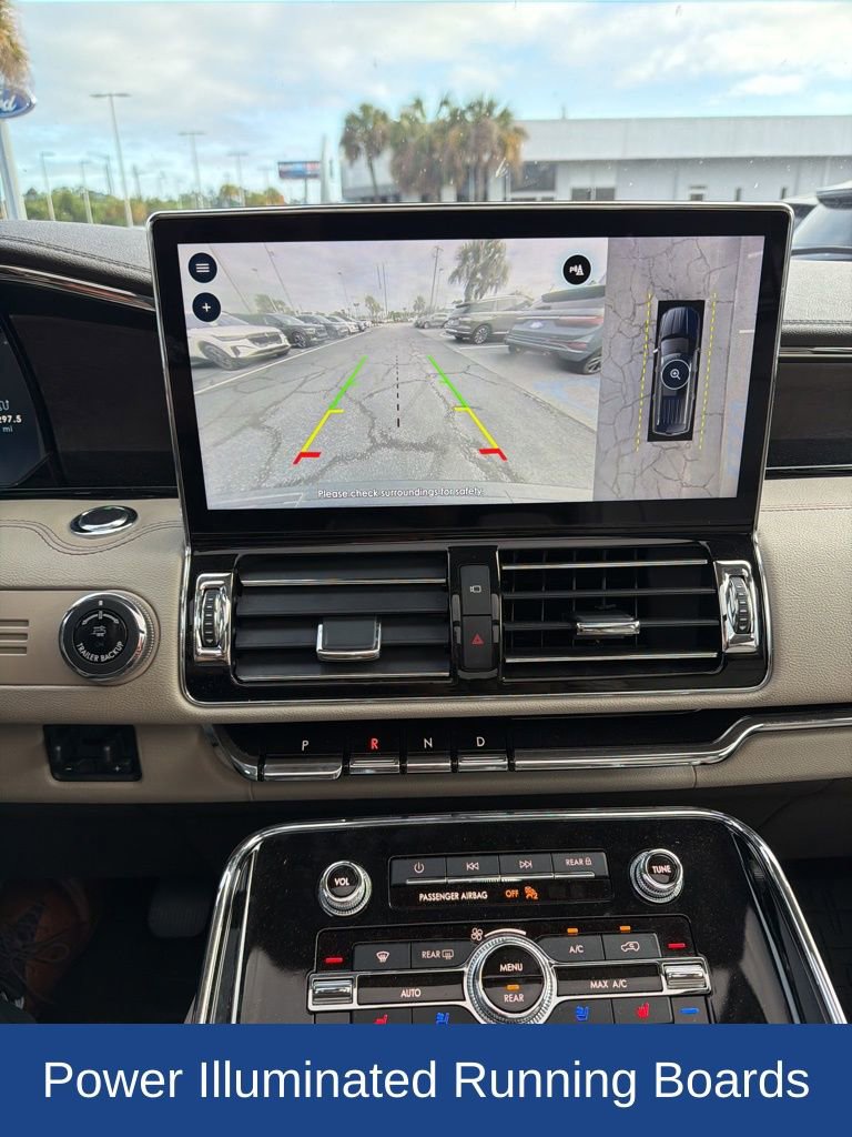 Used 2023 Lincoln Navigator L Reserve AWD/4WD image 16