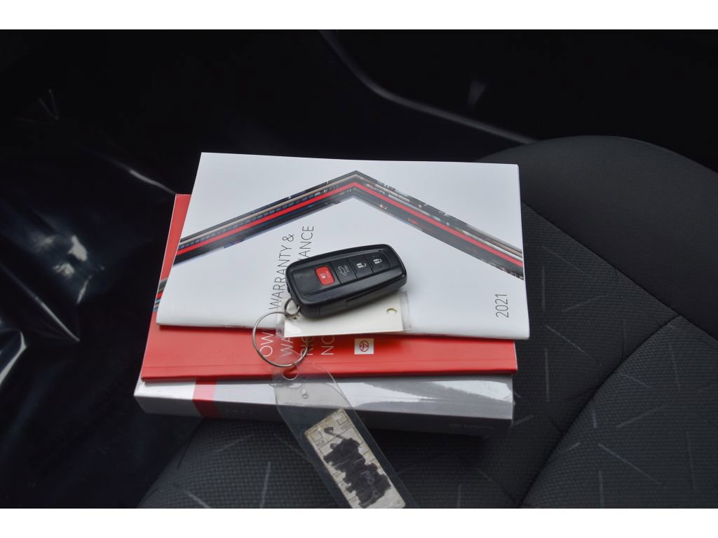 Used 2021 Toyota RAV4 XLE image 38