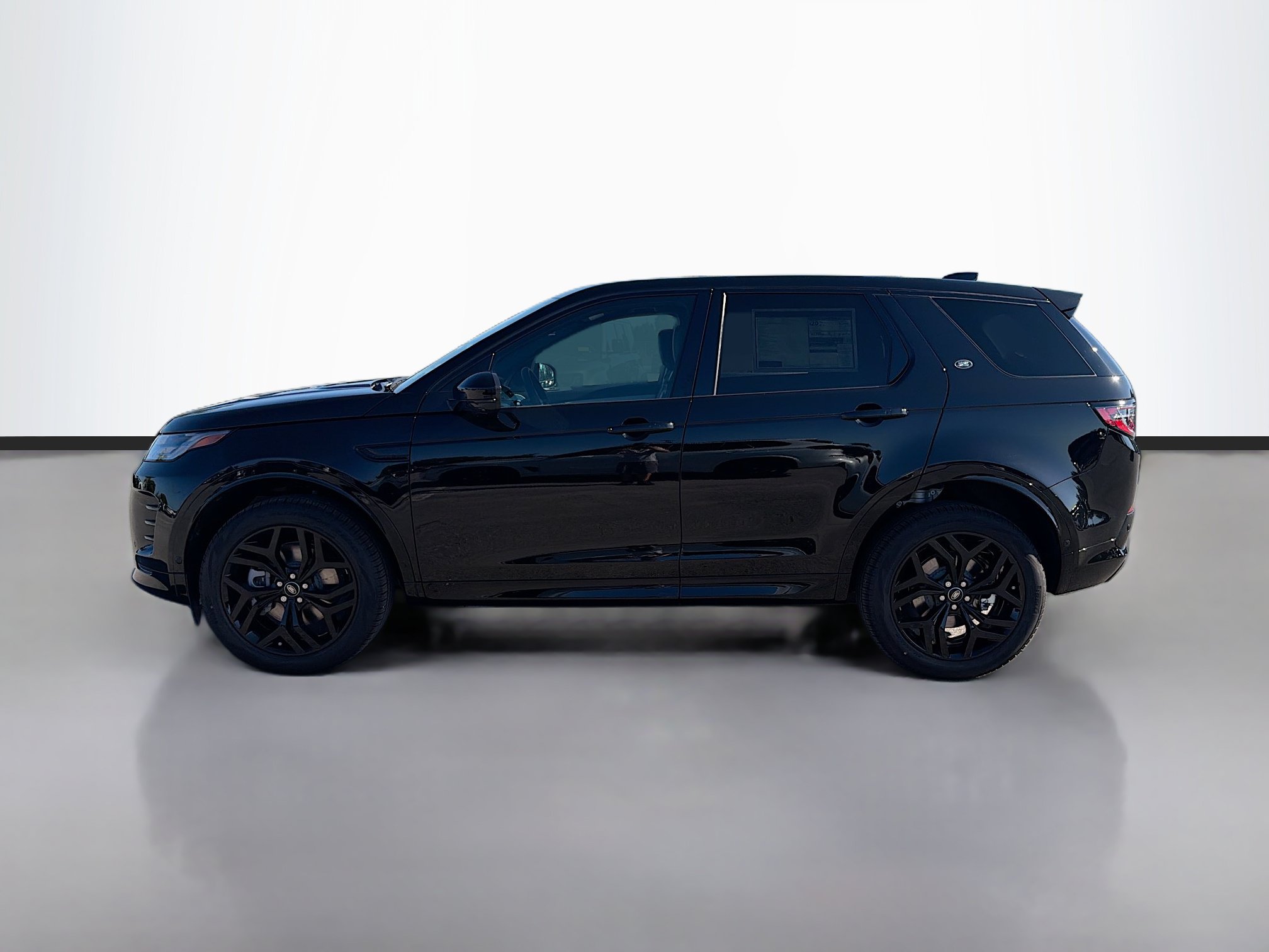New 2026 Land Rover Discovery Sport Landmark AWD/4WD image 2