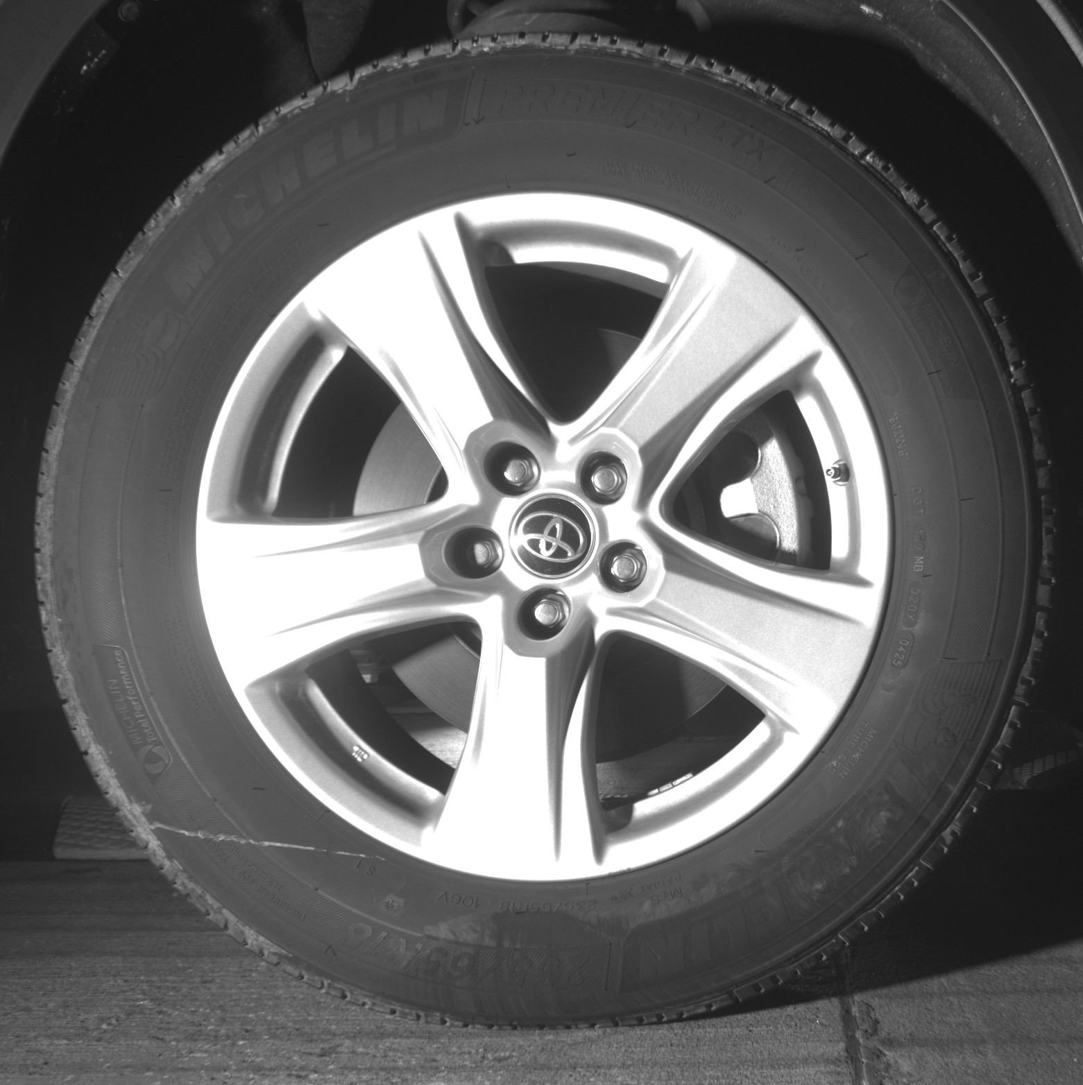 Used 2025 Toyota Highlander LE image 13