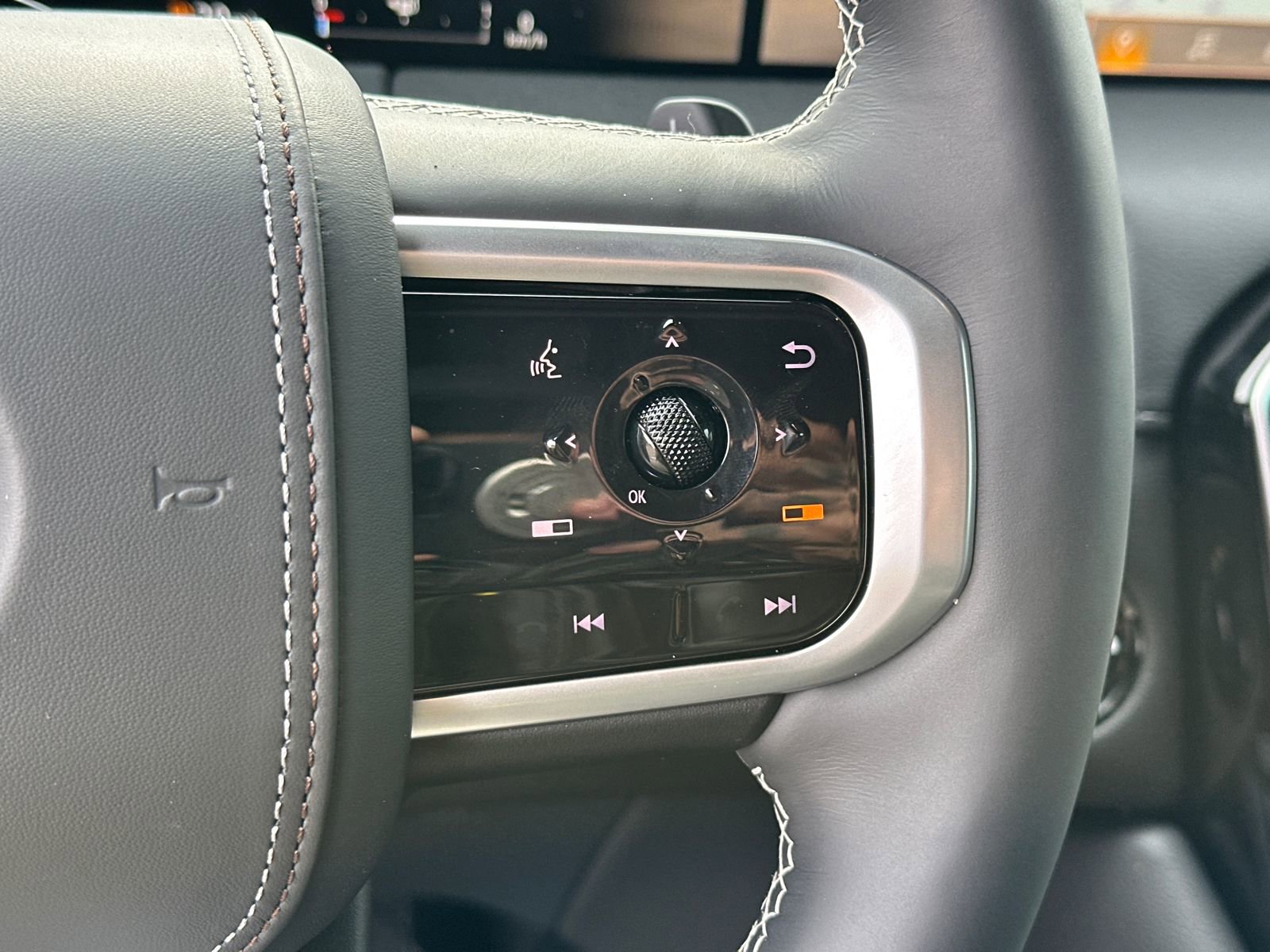 New 2026 Nissan Armada Platinum Reserve RWD image 29