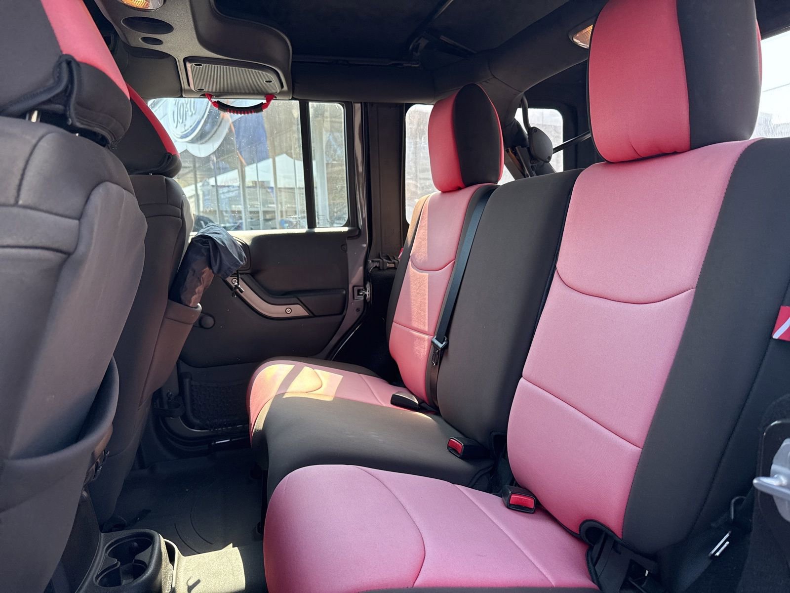 Used 2016 Jeep Wrangler Unlimited Sport w/ Connectivity Group image 6