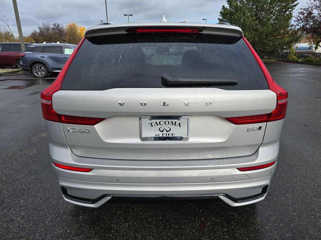 Used 2023 Volvo XC60 B5 Plus w/ Climate Package image 6