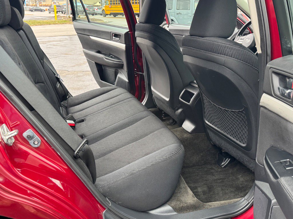 Used 2012 Subaru Outback 2.5i w/ Alloy Wheel Pkg image 16